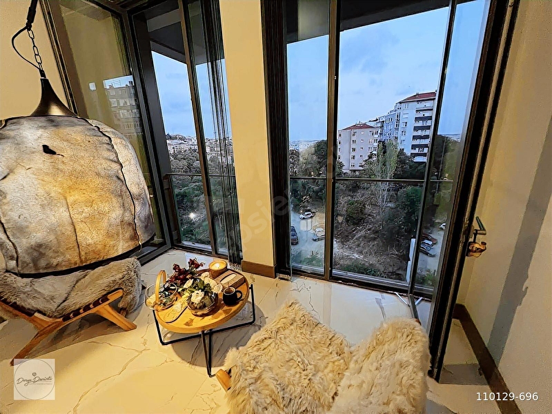 Nişantaşı Koru Boğaz Manzaralı Lüks Mobilyalı 2+1 Satılık