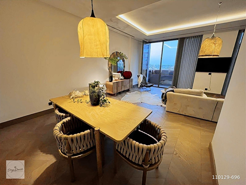 Nişantaşı Koru Boğaz Manzaralı Lüks Mobilyalı 2+1 Satılık