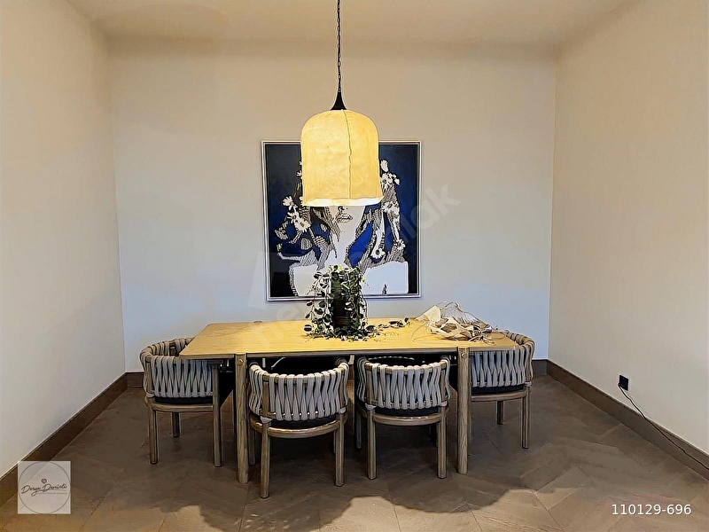 Nişantaşı Koru Boğaz Manzaralı Lüks Mobilyalı 2+1 Satılık