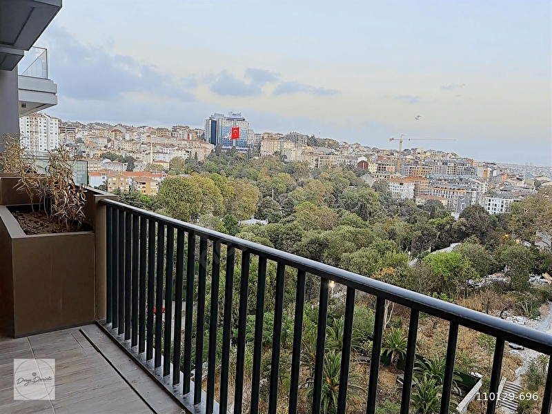 Nişantaşı Koru Boğaz Manzaralı Lüks Mobilyalı 2+1 Satılık