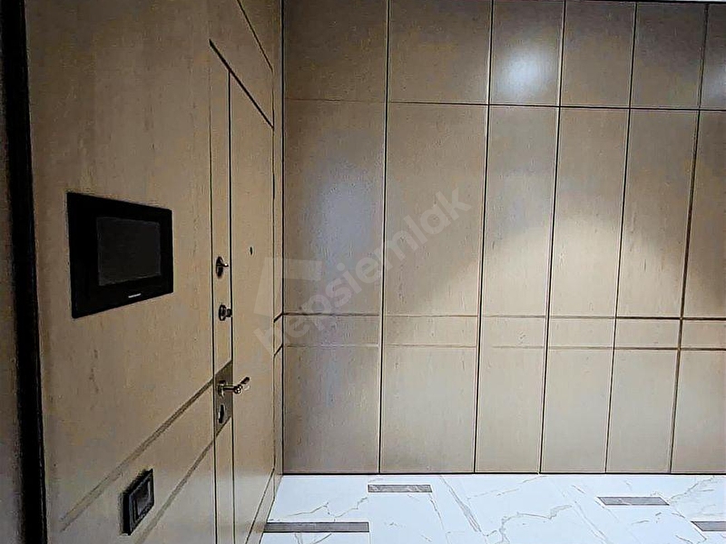 Nişantaşı Koru Boğaz Manzaralı Lüks Mobilyalı 2+1 Satılık