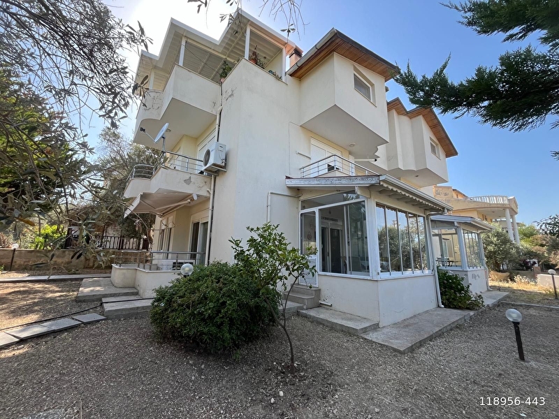 Urla çeşmealtı güvendik mah. satılık bahçe kullanımlı 1+1 daire