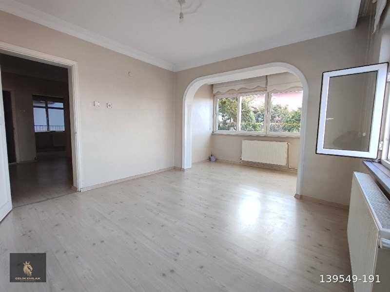 Beykoz i̇nci̇rköy'de 2+1 ara kat müstaki̇l gi̇ri̇şli̇ ki̇ralik dai̇re