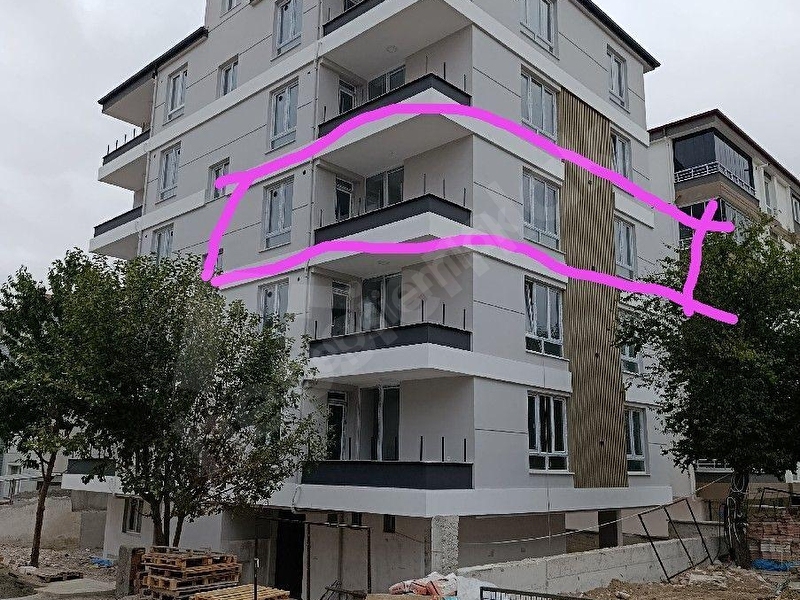 Kaya Emlaktan Satlık Daire105 M2 Kat 3 