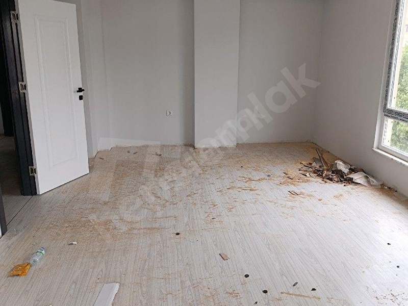 Kaya Emlaktan Satlık Daire105 M2 Kat 3 