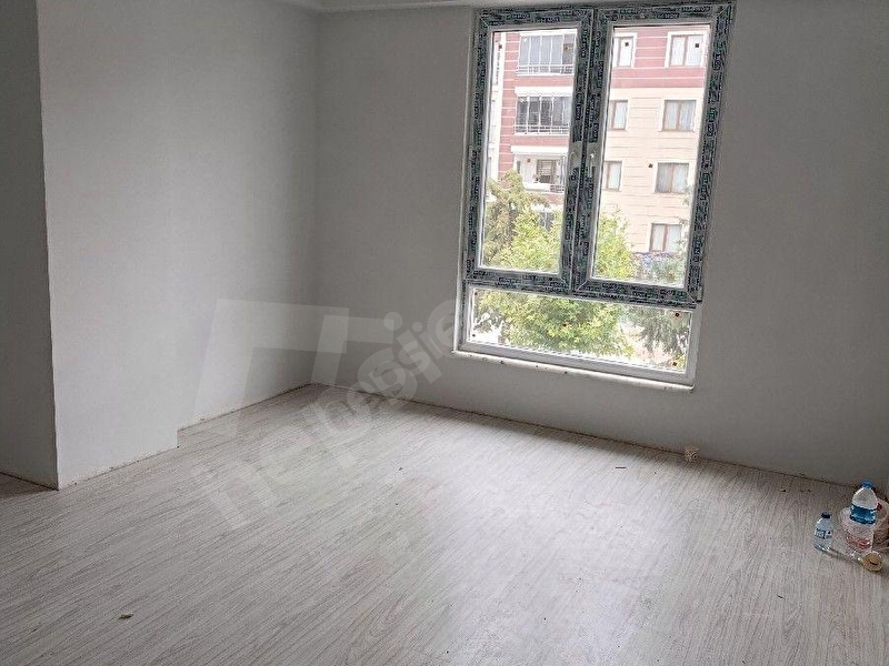 Kaya Emlaktan Satlık Daire105 M2 Kat 3 