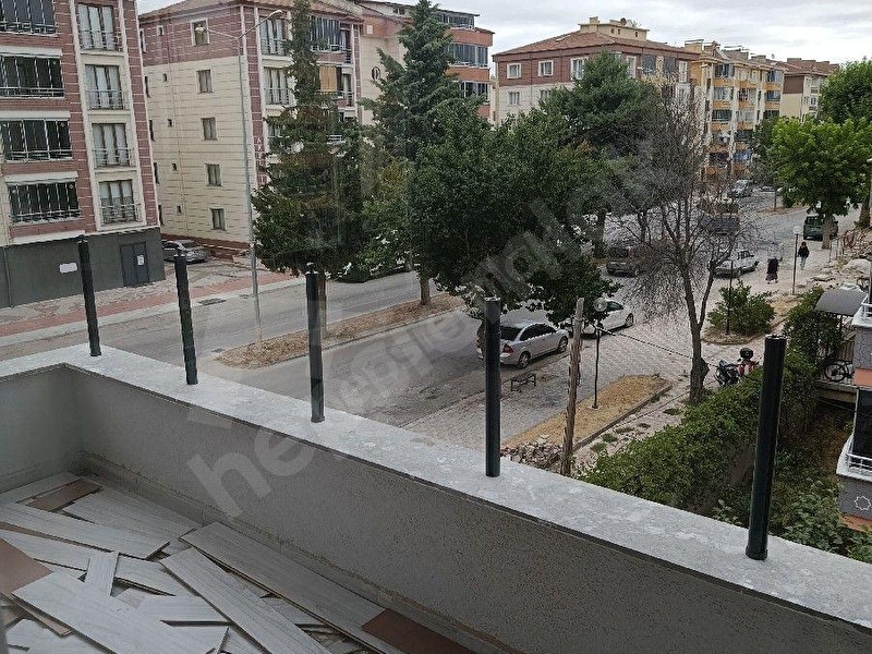 Kaya Emlaktan Satlık Daire105 M2 Kat 3 