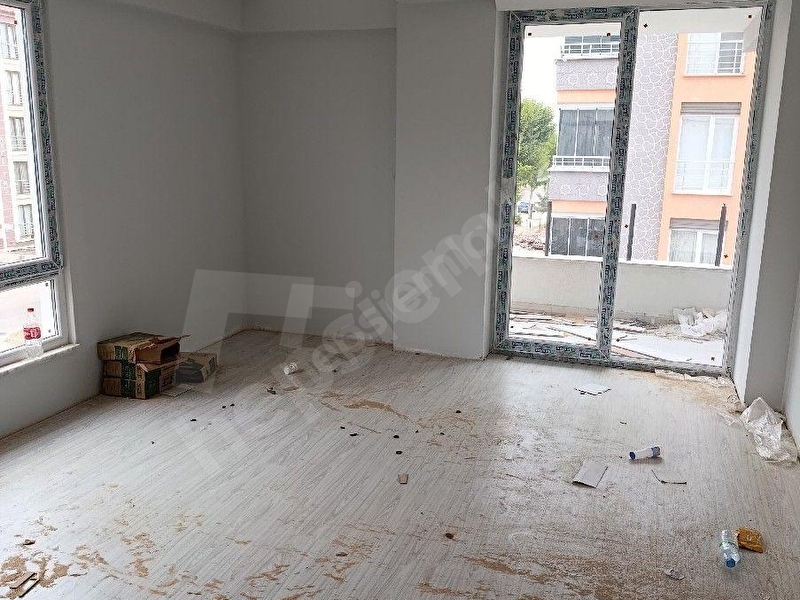 Kaya Emlaktan Satlık Daire105 M2 Kat 3 