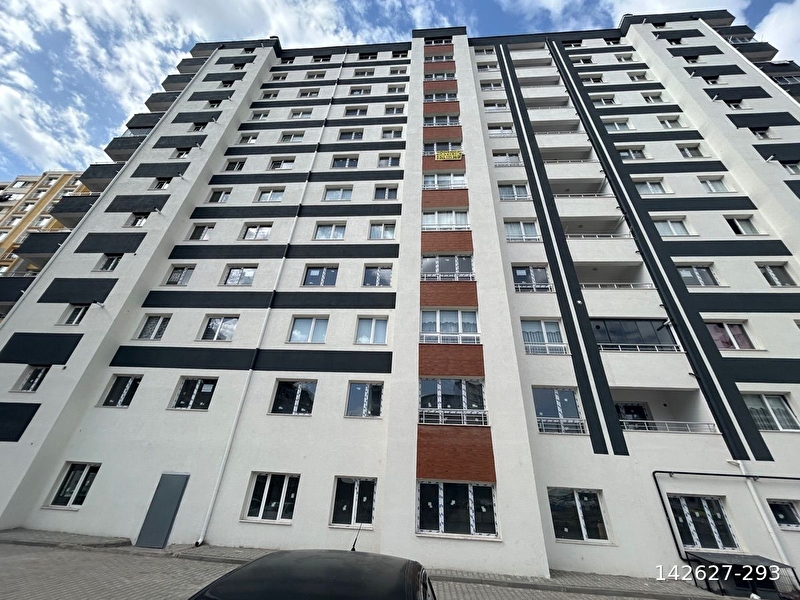 Erki̇let osmangazi̇de 11/4 katta sifir tesli̇m 3+1 ki̇ralik dai̇re