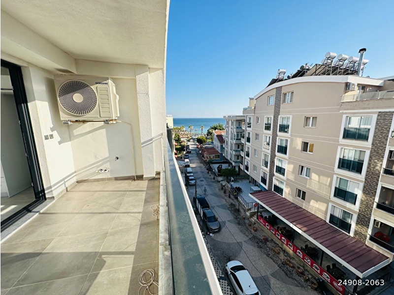 Didim altınkumda satılık denize 100 mt. yeni binada 2+1 daire