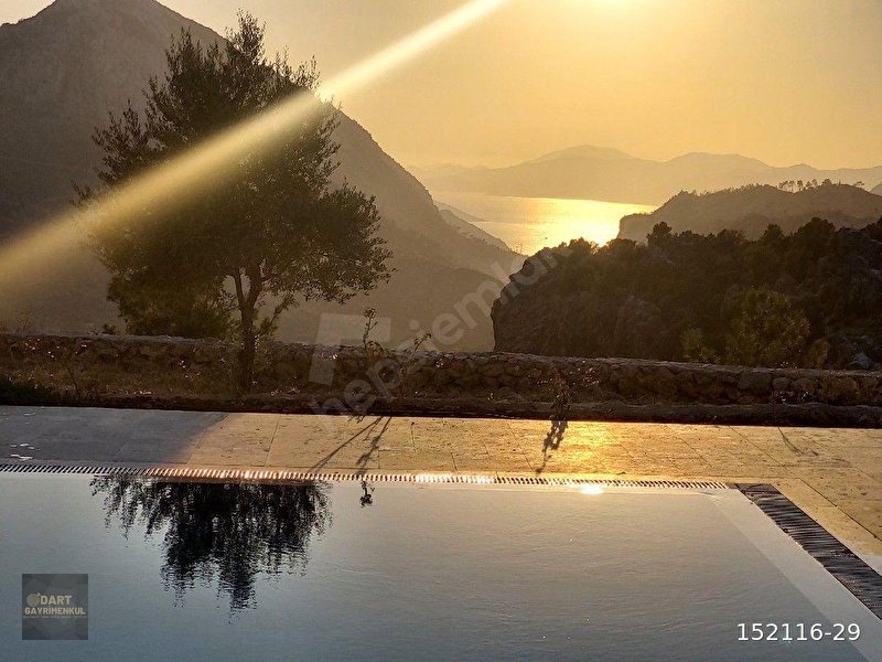 Günlük Kiralık 3 Odalı Villa Muğla Marmaris Bayır Mahallesi 6 Kişi Kapasiteli