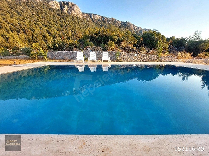 Günlük Kiralık 3 Odalı Villa Muğla Marmaris Bayır Mahallesi 6 Kişi Kapasiteli