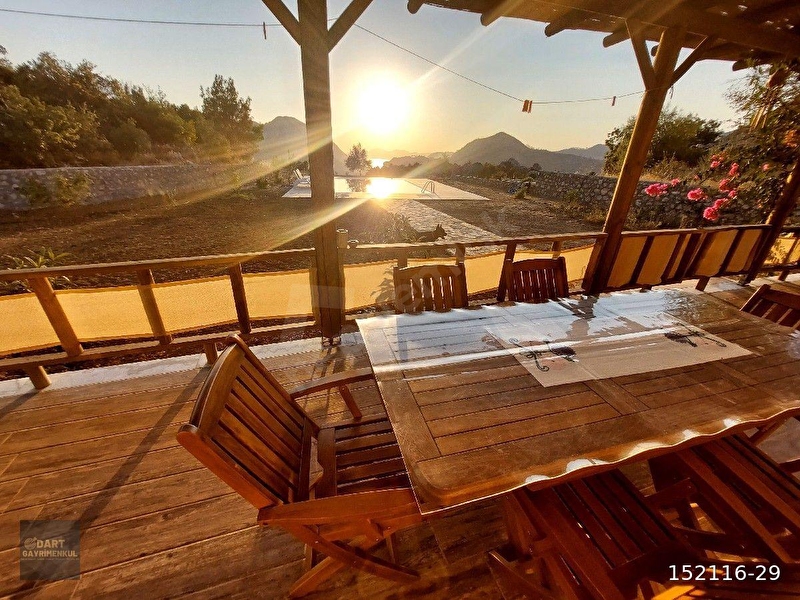 Günlük Kiralık 3 Odalı Villa Muğla Marmaris Bayır Mahallesi 6 Kişi Kapasiteli