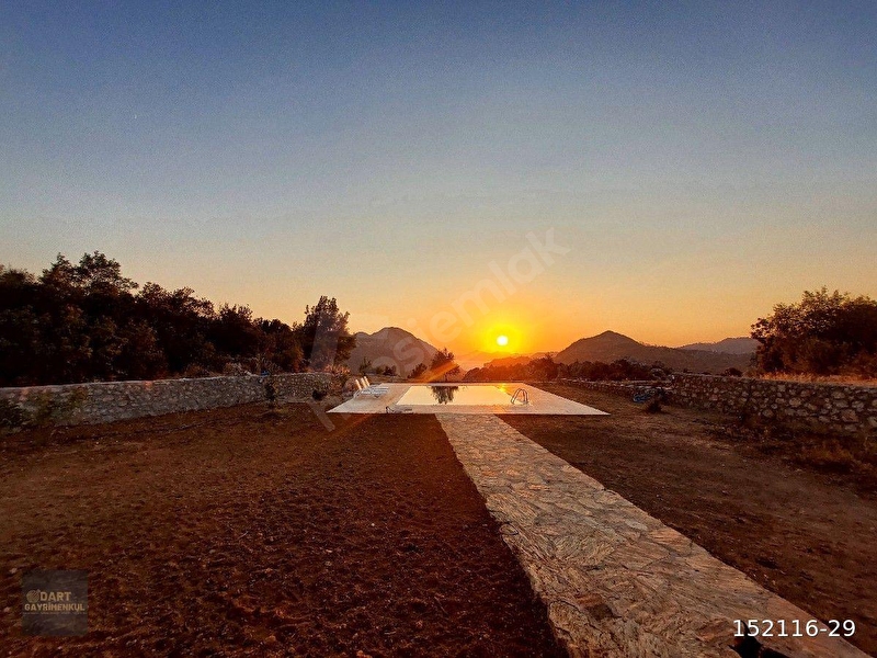 Günlük Kiralık 3 Odalı Villa Muğla Marmaris Bayır Mahallesi 6 Kişi Kapasiteli