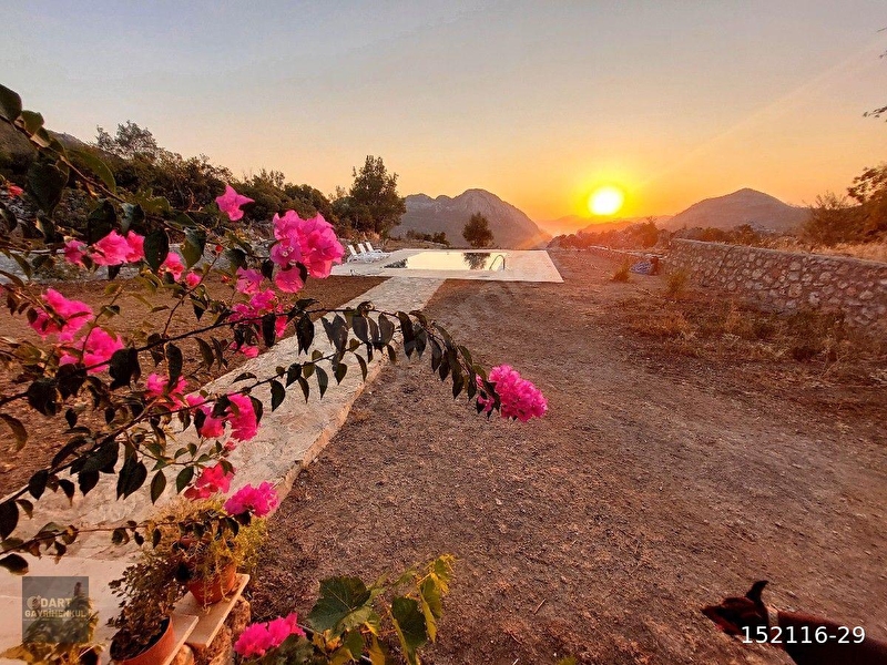 Günlük Kiralık 3 Odalı Villa Muğla Marmaris Bayır Mahallesi 6 Kişi Kapasiteli