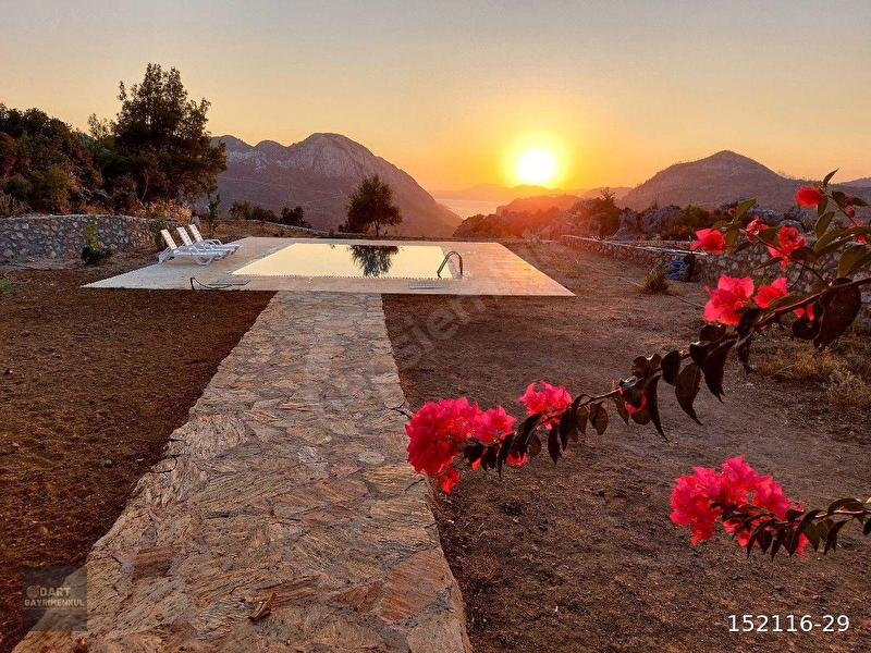 Günlük Kiralık 3 Odalı Villa Muğla Marmaris Bayır Mahallesi 6 Kişi Kapasiteli