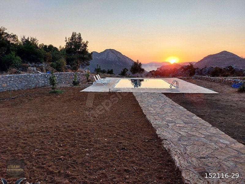 Günlük Kiralık 3 Odalı Villa Muğla Marmaris Bayır Mahallesi 6 Kişi Kapasiteli