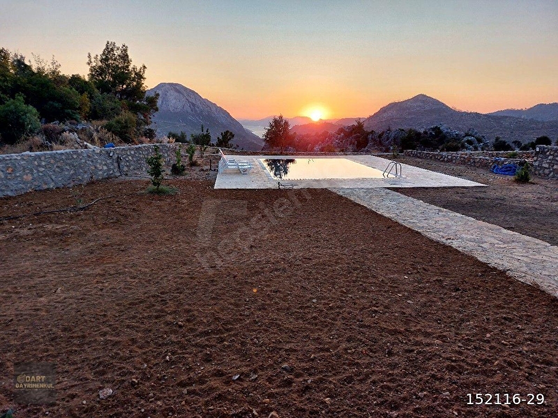 Günlük Kiralık 3 Odalı Villa Muğla Marmaris Bayır Mahallesi 6 Kişi Kapasiteli