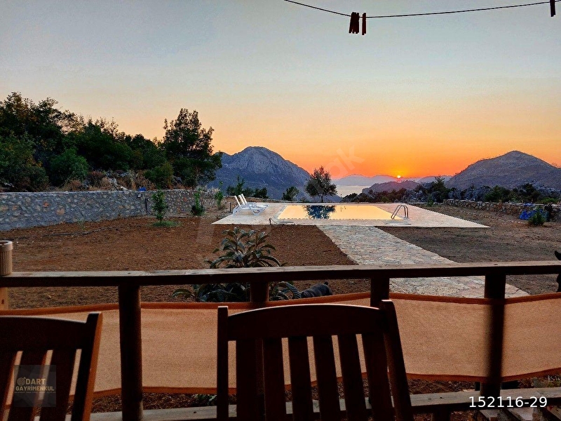 Günlük Kiralık 3 Odalı Villa Muğla Marmaris Bayır Mahallesi 6 Kişi Kapasiteli