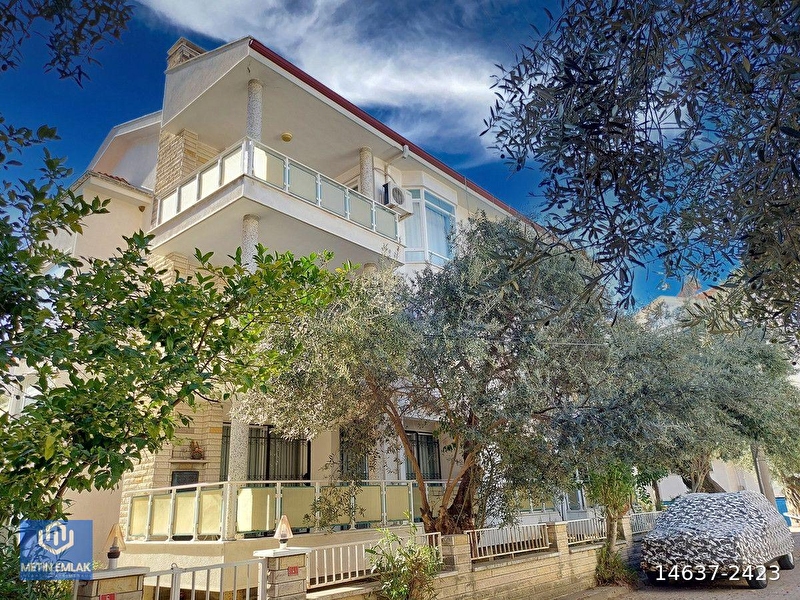 Altınoluk yağcılar satılık daire / plaja 250 metre / deniz tarafı