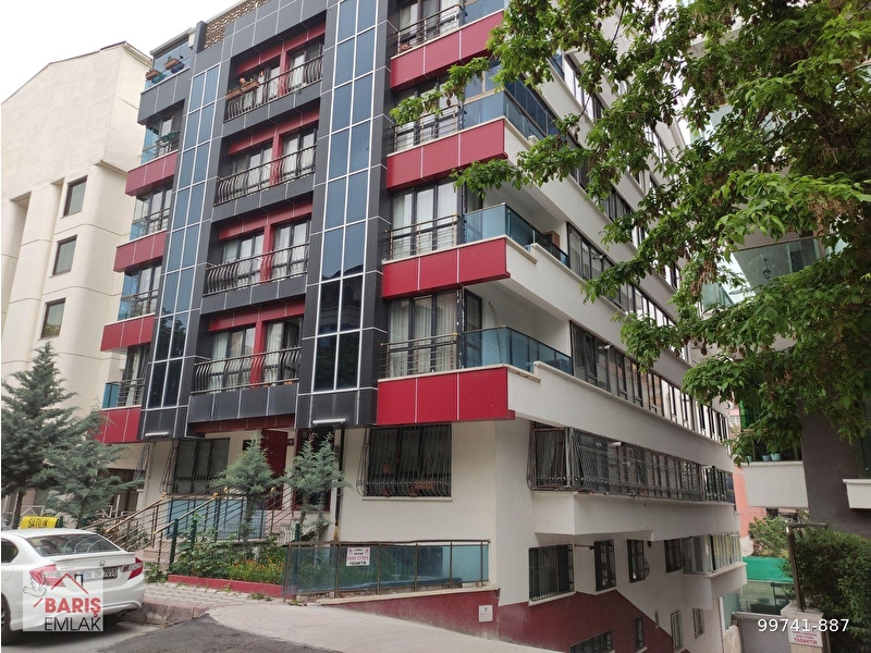 Bariş emlaktan 2+1, kombi̇li̇, asansörlü, katta