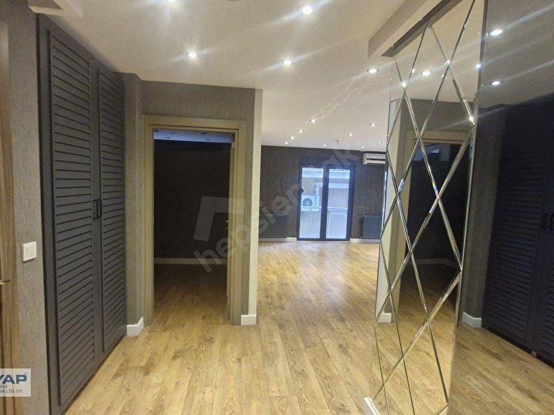 Şişli Mecidiyeköy'de Trump Towers Yanında Satılık Daire