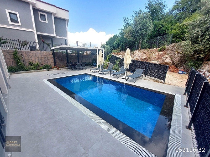 Günlük Kiralık 3 Odalı Villa Muğla Marmaris Gölenye Mahallesi 6 Kişi Kapasiteli