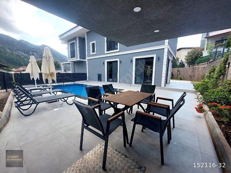 Günlük Kiralık 3 Odalı Villa Muğla Marmaris Gölenye Mahallesi 6 Kişi Kapasiteli