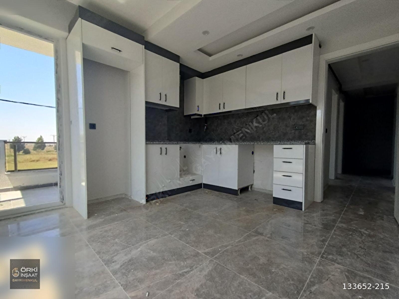 Sifir arakat asansörlü 2+1 dai̇re