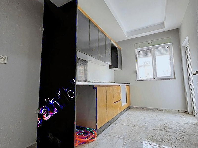 Ayanoğlu mahallesi nde tramvaya çok yakın yüksek giriş