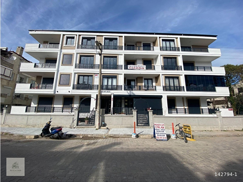 Ayvalık sarımsaklı'da kapalı otoparklı sıfır daire