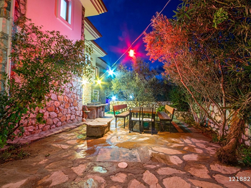 Günlük Kiralık 4 Odalı Villa Muğla Marmaris Söğüt Mahallesi 4 Kişi Kapasiteli