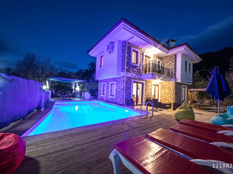 Günlük Kiralık 4 Odalı Villa Muğla Marmaris Söğüt Mahallesi 4 Kişi Kapasiteli