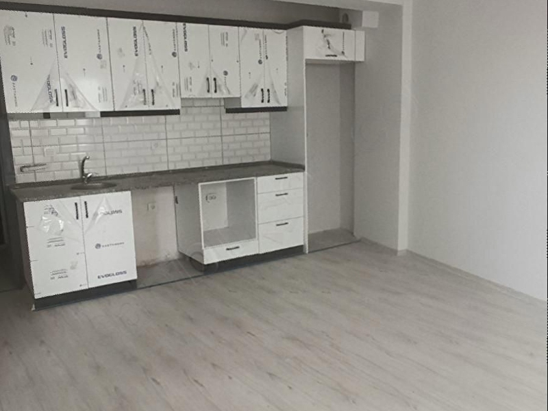 Genç gayri̇menkul'den şehi̇r hastanesi̇'ne yakin satilik 2+1 dai̇re
