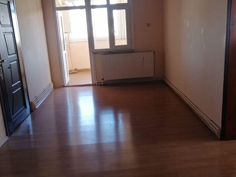1 400 Tl Yesilce Mahallesinde 80 Metrekare 2 1 Kiralik Daire