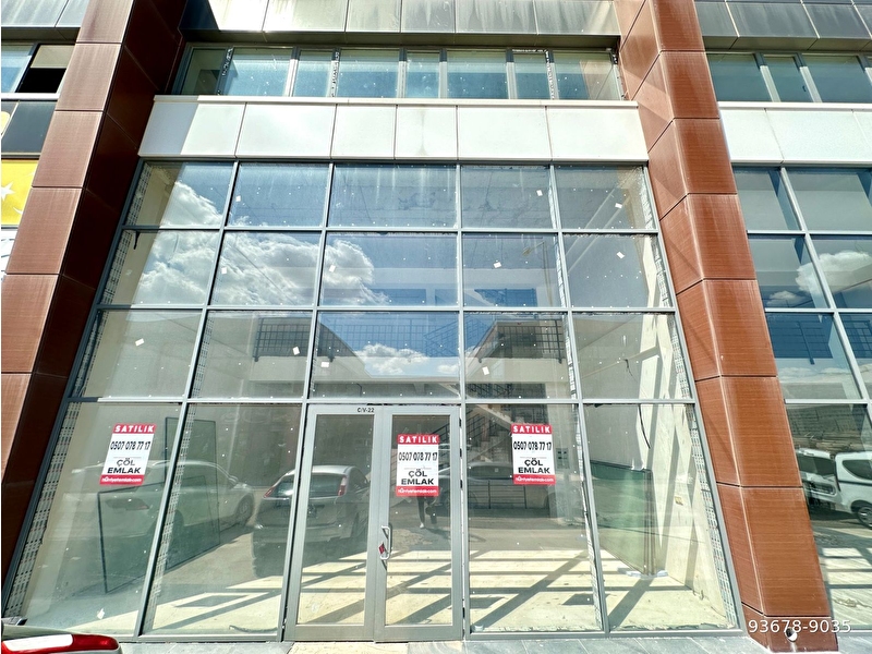 Oto center galeri̇ci̇ler si̇tesi̇nde yatirim firsati 3 katli  dükkan