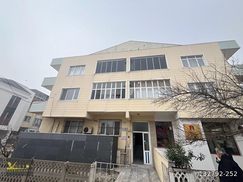 Vizyon gayrimenkulden paşakonakta arakat kiralık 2+1 daire