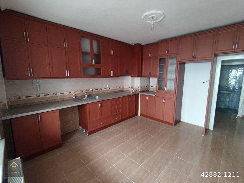 ????asi̇ye???? emlak'tan  fati̇h mah.'de satilik dai̇re 3+1, 156m2 güney, doğu, kuzey cephe, mükemmel yerde