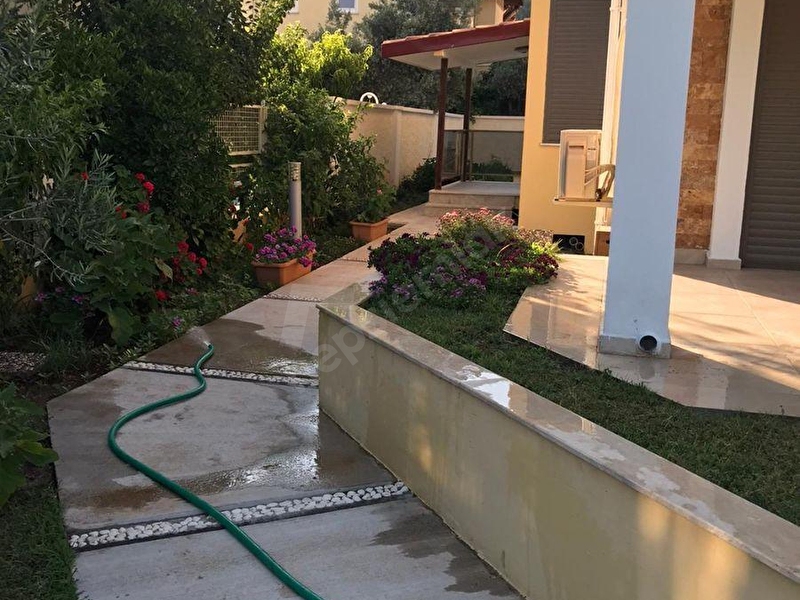 Günlük Kiralık 4 Odalı Villa Muğla Marmaris Gölenye Mahallesi 8 Kişi Kapasiteli