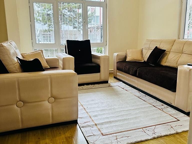 Abi̇di̇npaşa mahallesi̇nde eşyali ki̇ralik 2+1 dai̇re