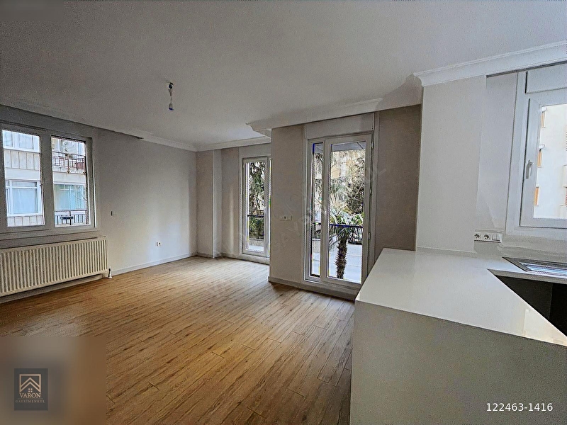 Ethemefendi̇ye 2.bi̇na varondan bağdatada çok yakin sifir 90m2 2+1