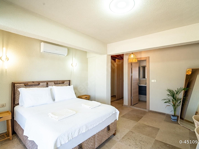 Günlük Kiralık 3 Odalı Villa Muğla Marmaris Hisarönü Mahallesi 10 Kişi Kapasiteli