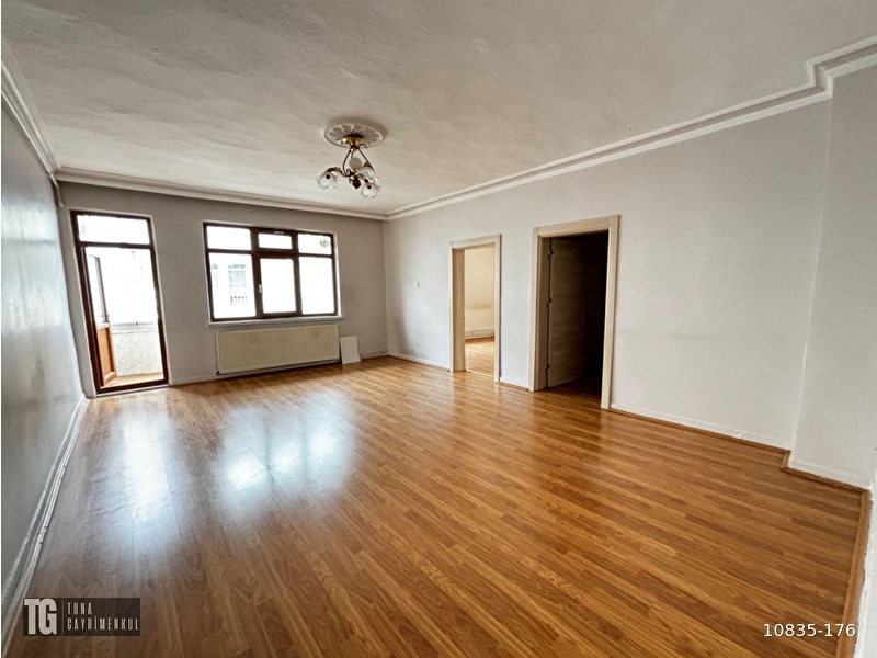 Tuna gayri̇menkul'den kurtuluş mahallesi̇nde satilik ara kat dai̇re