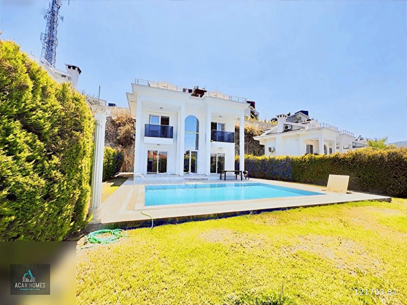 Fethi̇ye hi̇sarönü merkeze yakin 4+1 full eşyali müstaki̇l vi̇lla