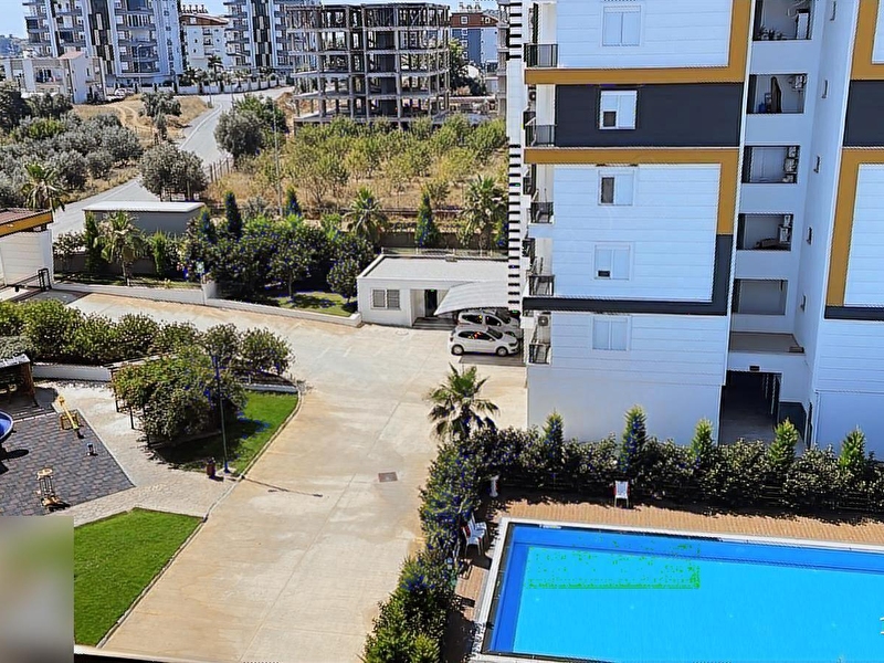 Seri̇k te muhteşem si̇te yaşamkent 1 de satilik dai̇re