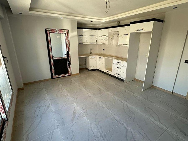 Meli̇h bi̇lgi̇n gayri̇menkulden umurbey mahallesi̇nde sifir satilik dai̇re