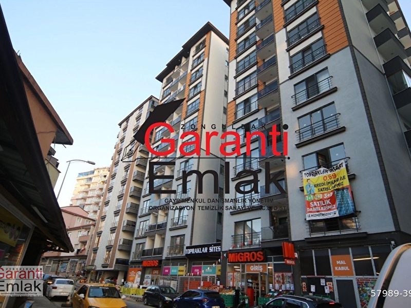 Zonguldak garanti̇ emlak'tan fati̇h si̇tesi̇nde sifir,ön cephe,ara kat, önü açik ferah 3+1 satilik dai̇re