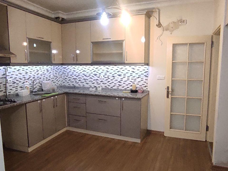 Antre emlak'tan kiralık bahçelievler'de hastane yanı doğalgazlı 3+1 bakımlı 120 m2 daire