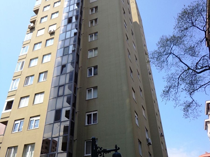 Paşa korusu si̇tesi̇ 180m2 ebeveynli̇ ki̇racisiz 4.kat satilik 3+1