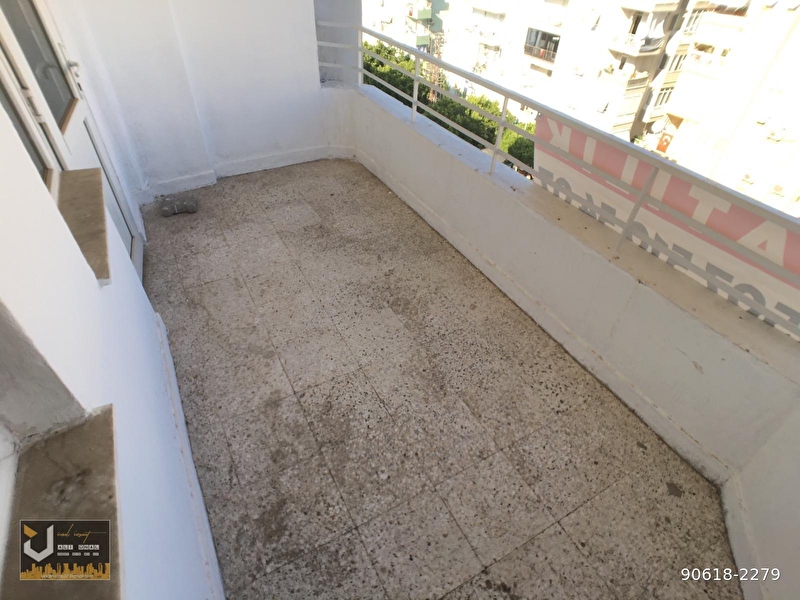 375 000 Tl Unal Dan Dokuma Yesiltepe De Katta Asansorlu 3 1 Satilik Daire
